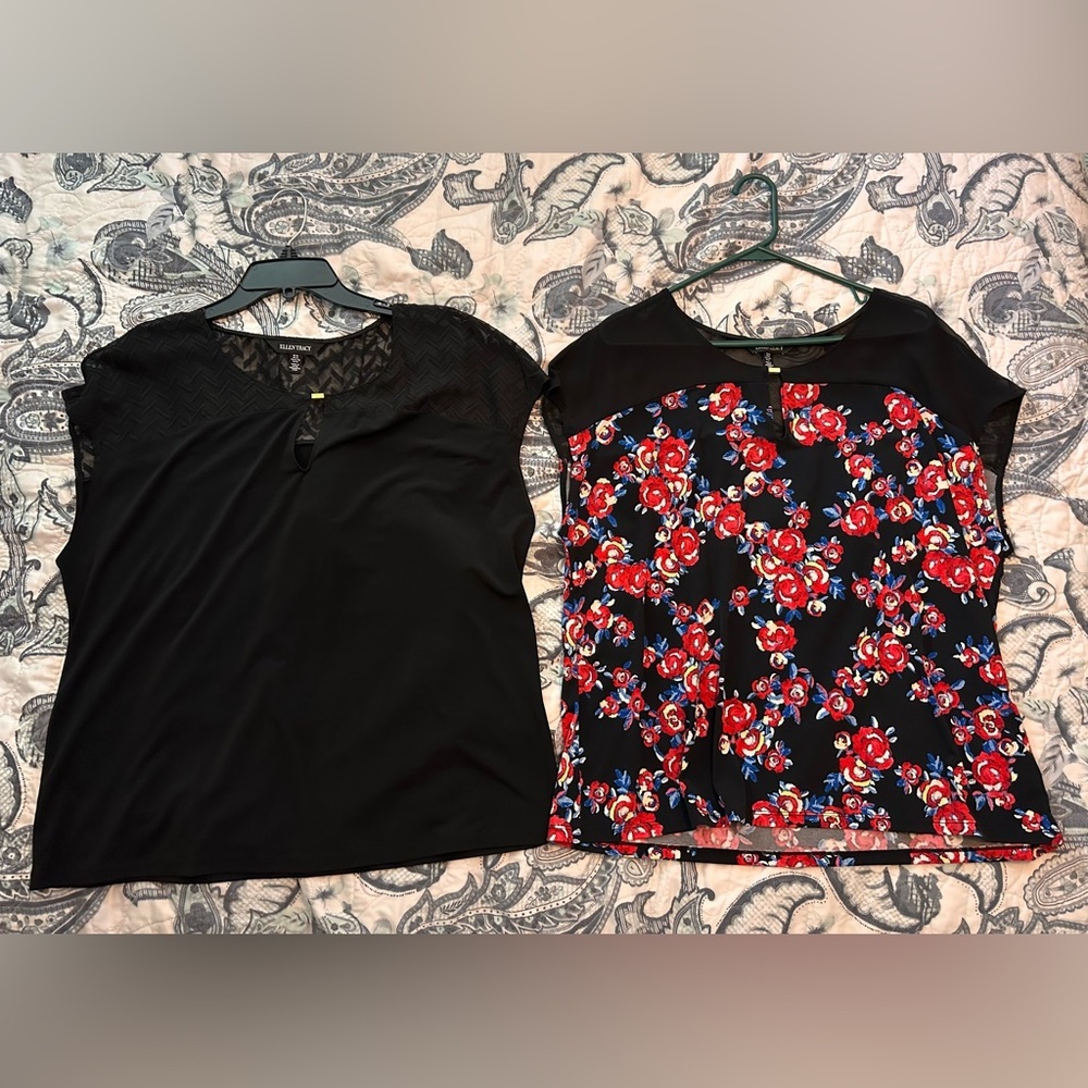 Ladies Ellen Tracy 2 pack blouse size XL floral print and black shirt sleeve - Picture 2 of 13